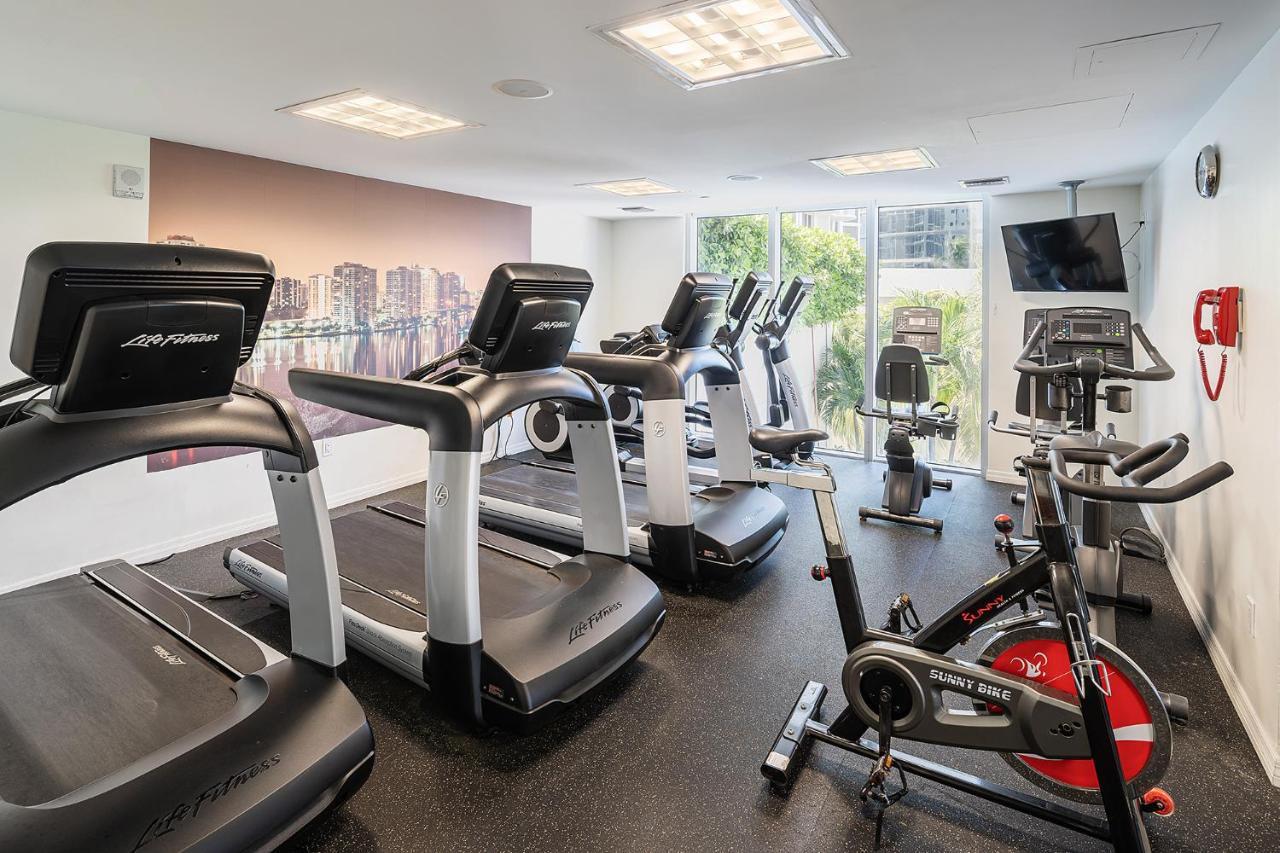 شقة Sunny Isles 1Bdr Sea View And Pool ميامي بيتش المظهر الخارجي الصورة